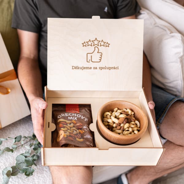 Čtvercový magazín (6)